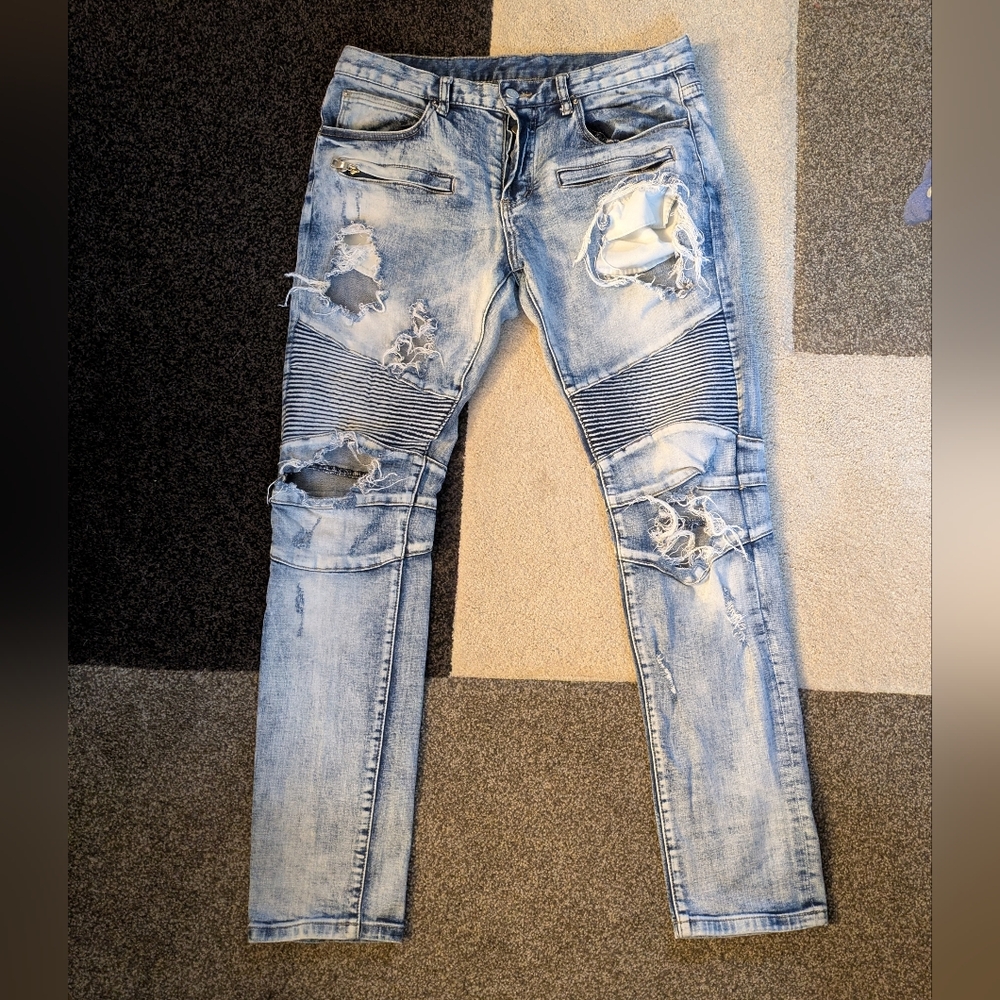 Dope Ripped Jeans